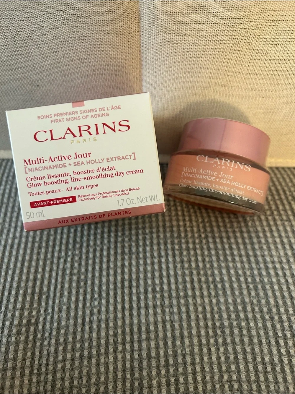 NWT Clarins Multi-Active Jour Glow Boosting Day Cream - Pink